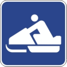 Début d'un sentier de motoneige