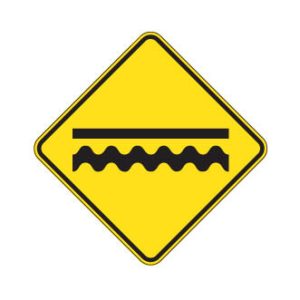 Étendue d'eau gelée