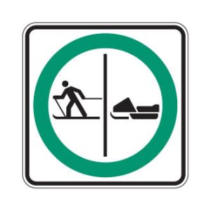 Trajet obligatoire séparé pour motoneigistes et skieurs de fond