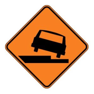 Accotement surbaissé à droite